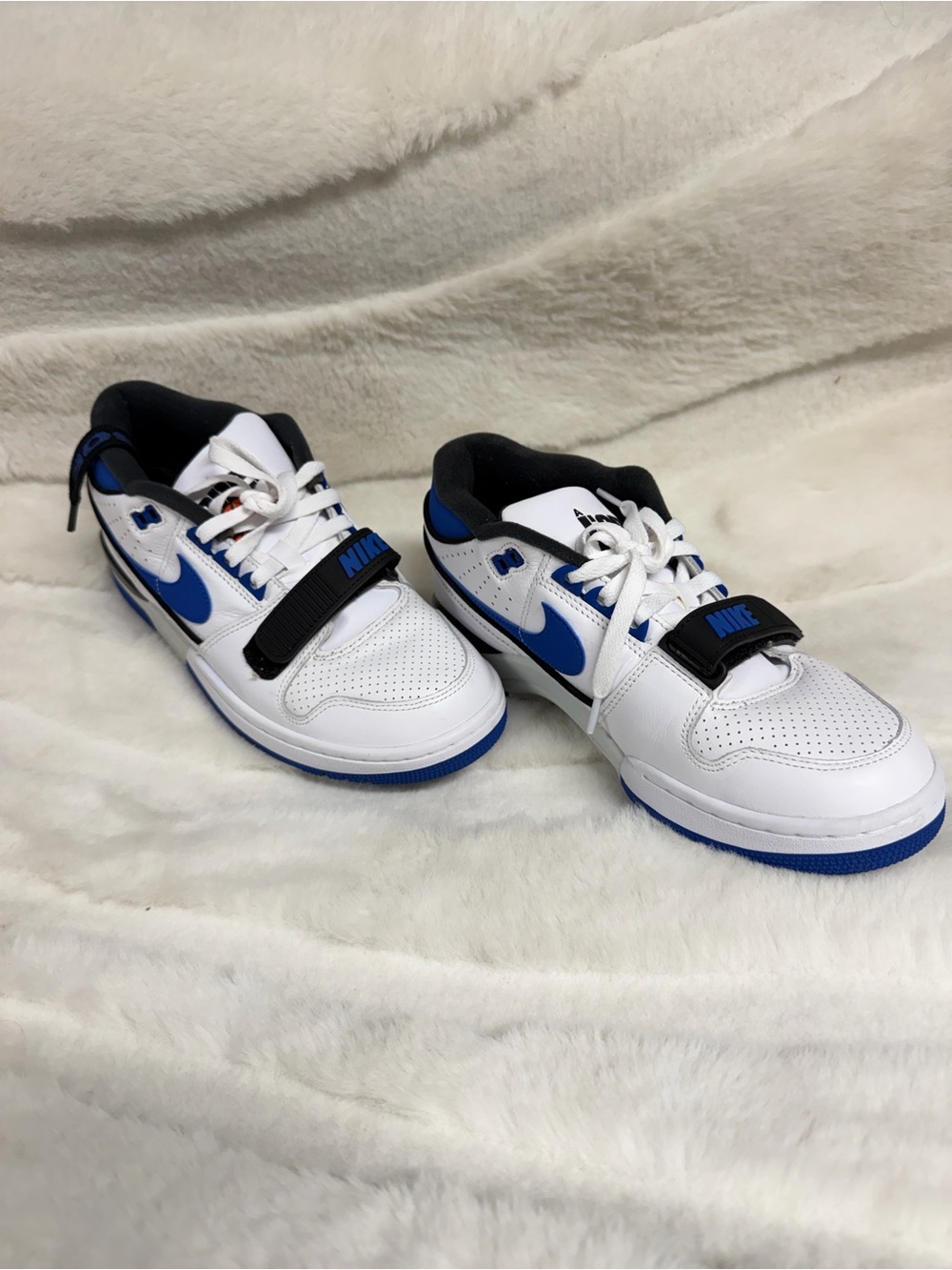 Nike Sneakers in White, Blue & Black